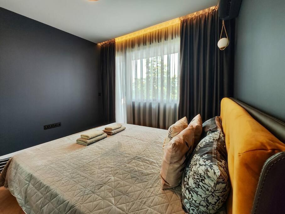 Topaz Beachfront Apartment Varna Extérieur photo